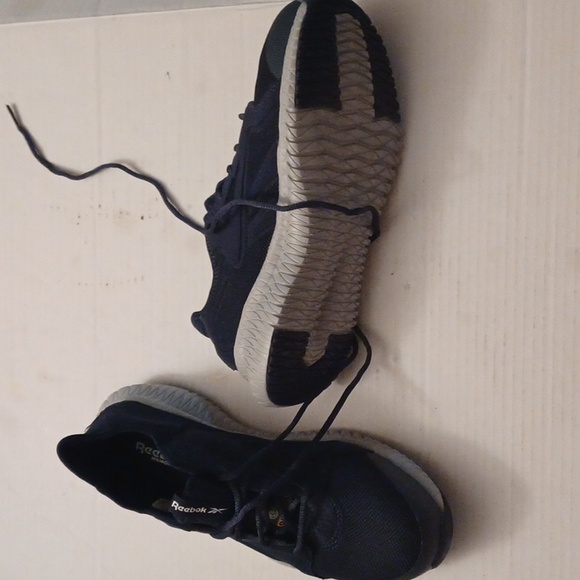 New Athletic Work Shoes - Reebok - Size 6.5 W (Men) - Picture 2 of 14